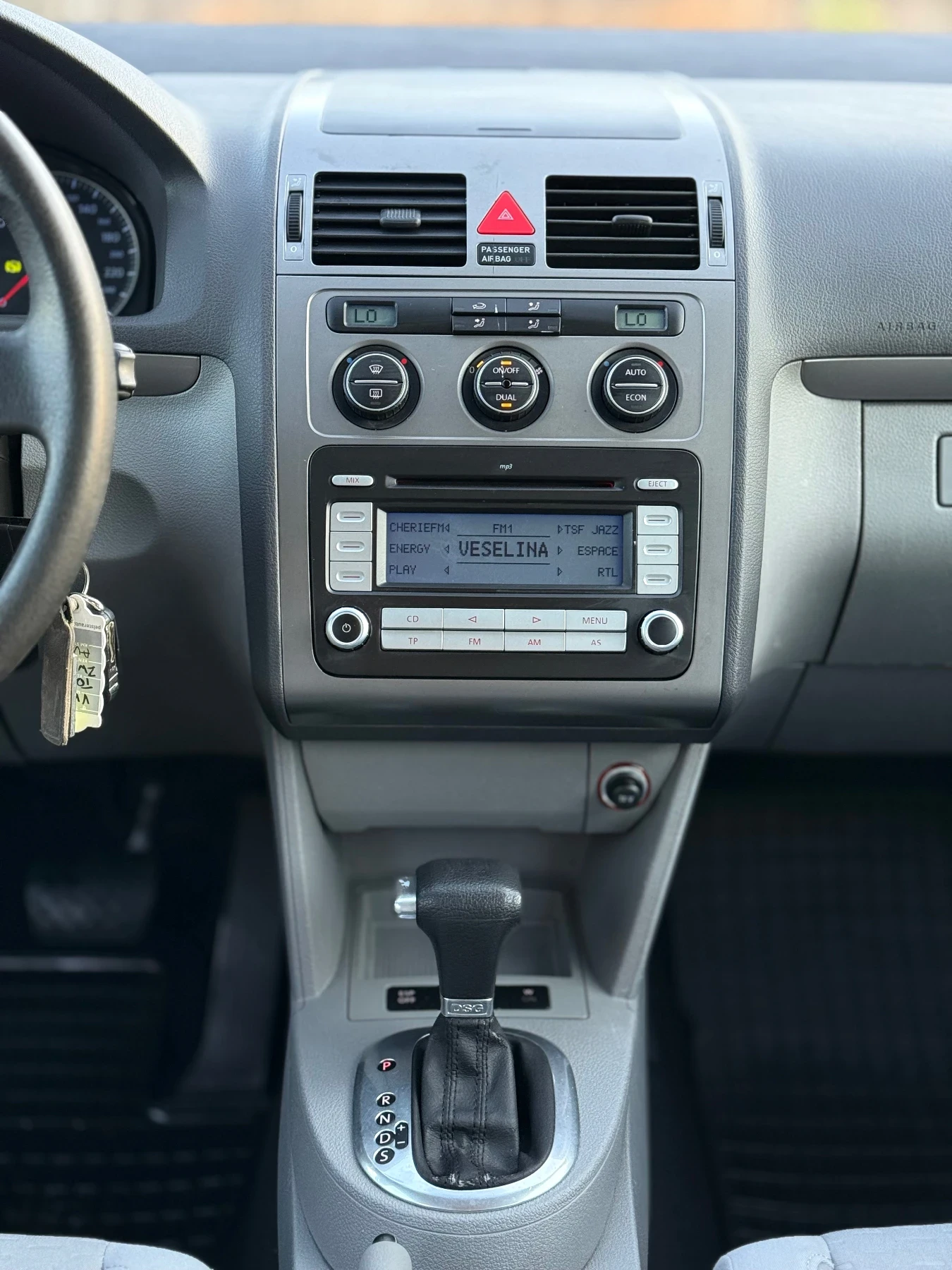 VW Touran 2.0TDi~140hp~DSG | Mobile.bg   12