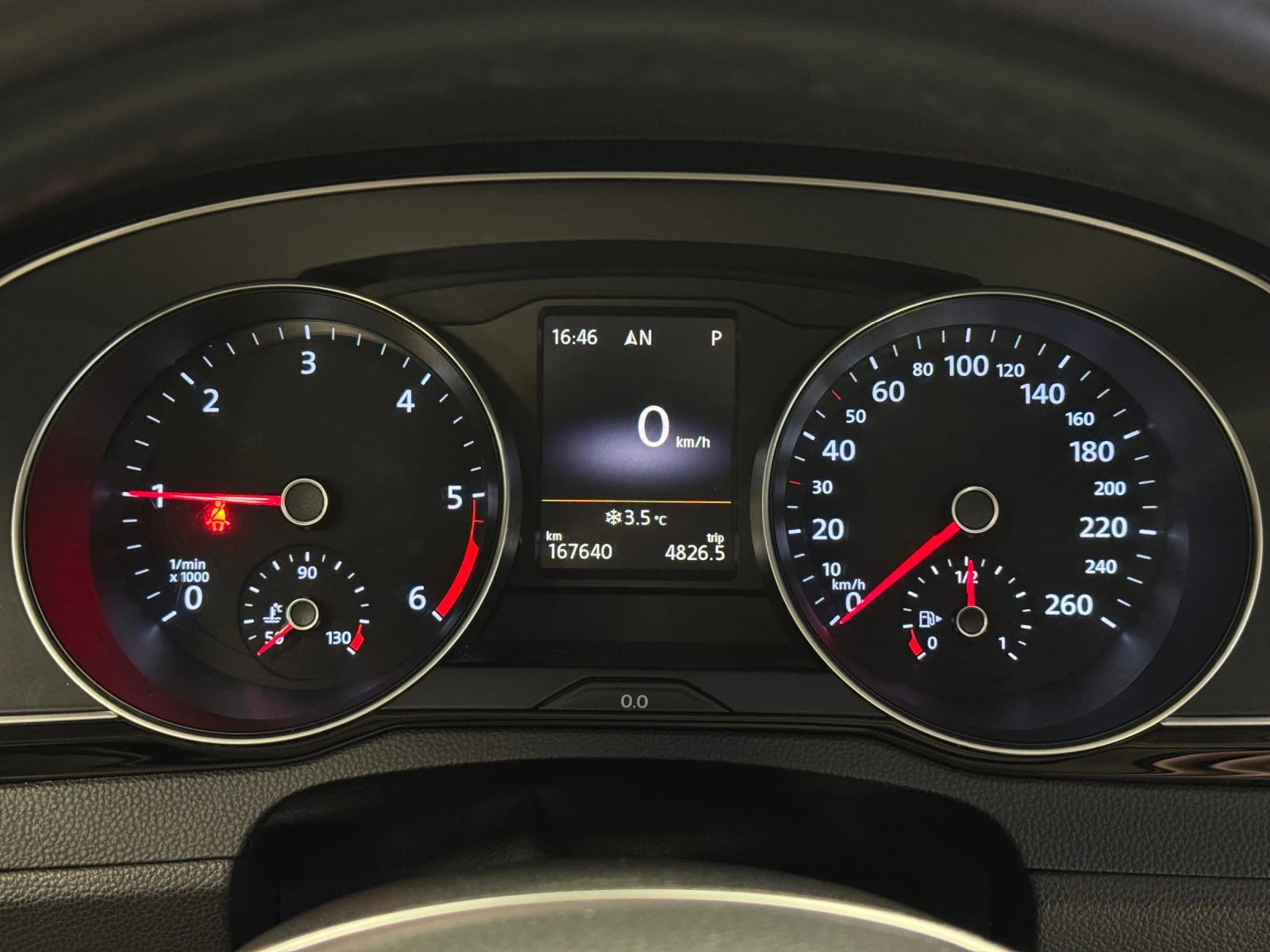 VW Passat 2.0TDI HIGHLINE /Автомобил върнат от лизинг - изображение 8