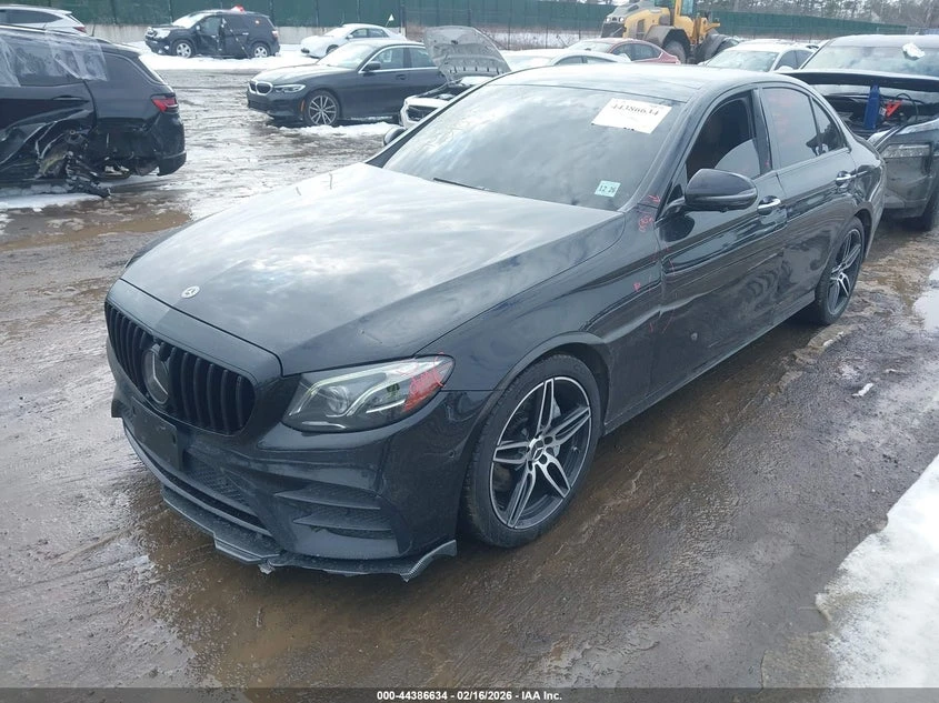 Mercedes-Benz E 43 AMG 3.0l Amg E 43 4Matic - изображение 2