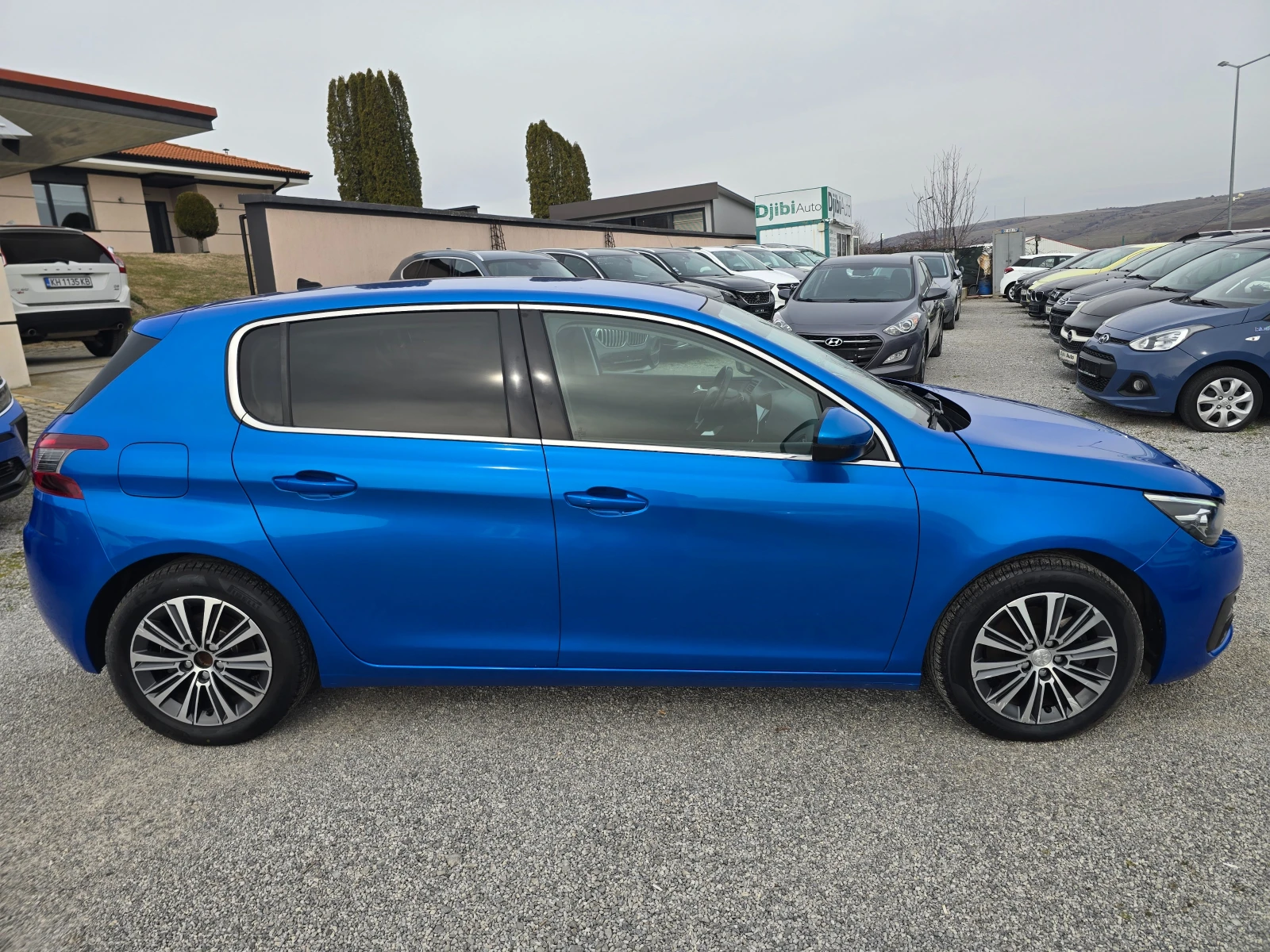 Peugeot 308 1.5HDI-131k.c-FACE-NAVI - изображение 4