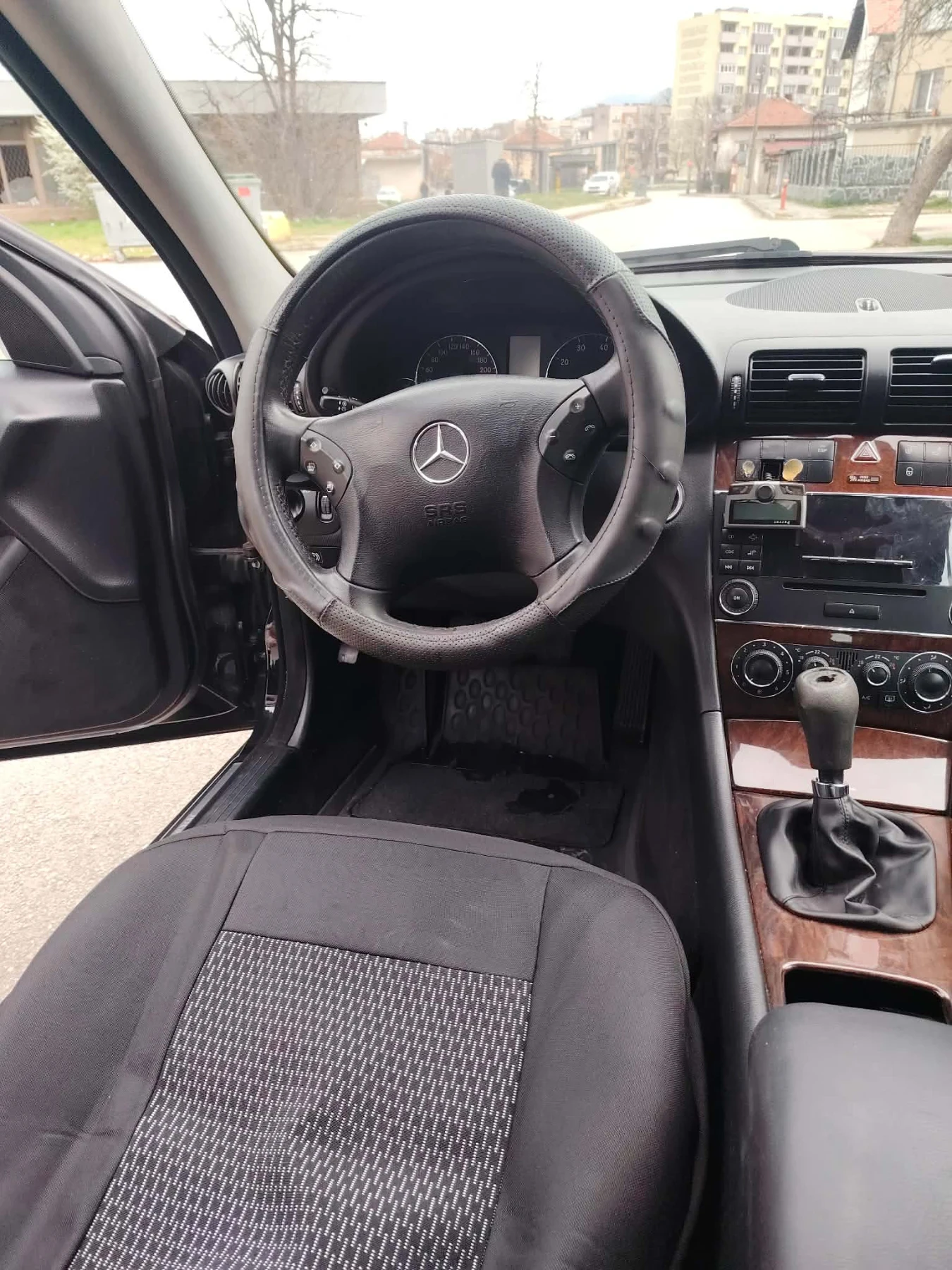 Mercedes-Benz C 180 Компресор , снимка 8 - Автомобили и джипове - 54058215