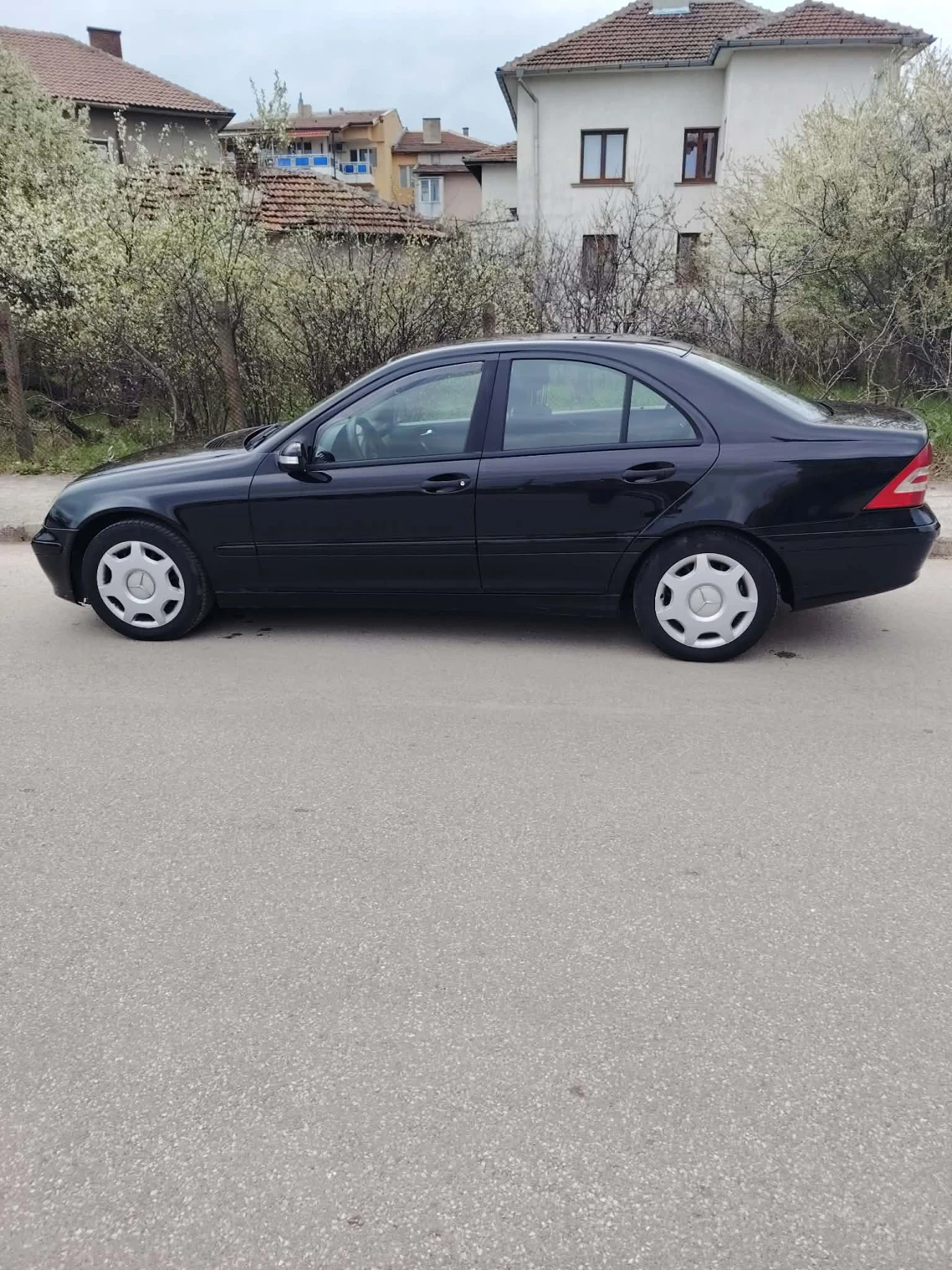 Mercedes-Benz C 180 Компресор , снимка 4 - Автомобили и джипове - 54058215