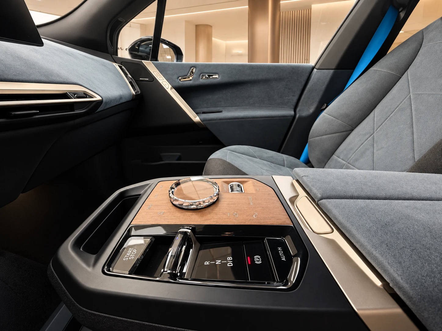 BMW iX 40/100%SOH/Sport/xDrive/360/Alcantara/�����/ | Mobile.bg � ����������� 8