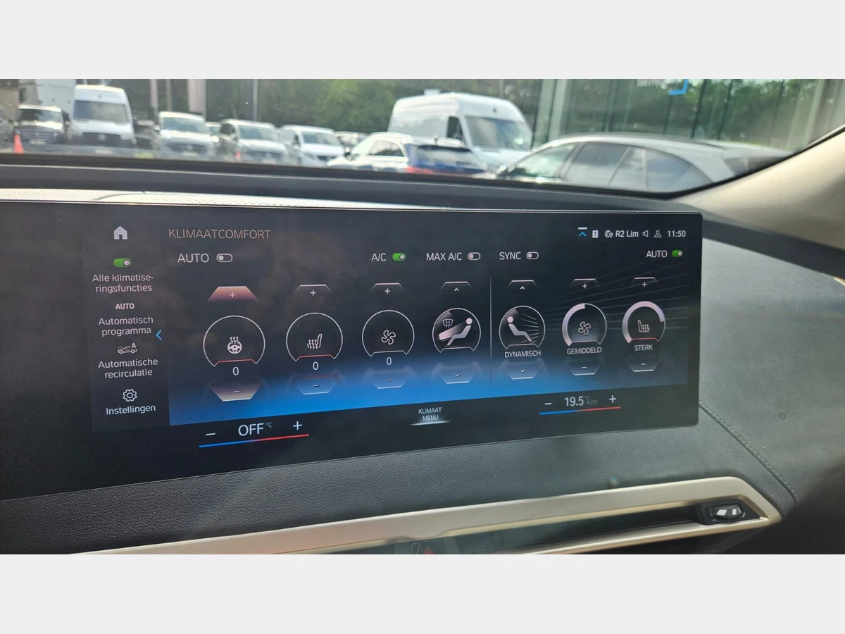 BMW iX 40 Sport | 360  | Comfort Access | 4-Zone Climate | Mobile.bg � ����������� 16