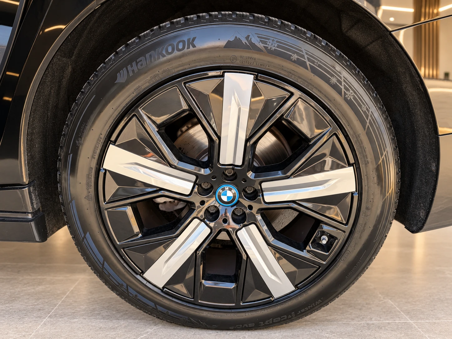 BMW iX 40/100%SOH/Sport/xDrive/360/Alcantara/�����/ | Mobile.bg � ����������� 14