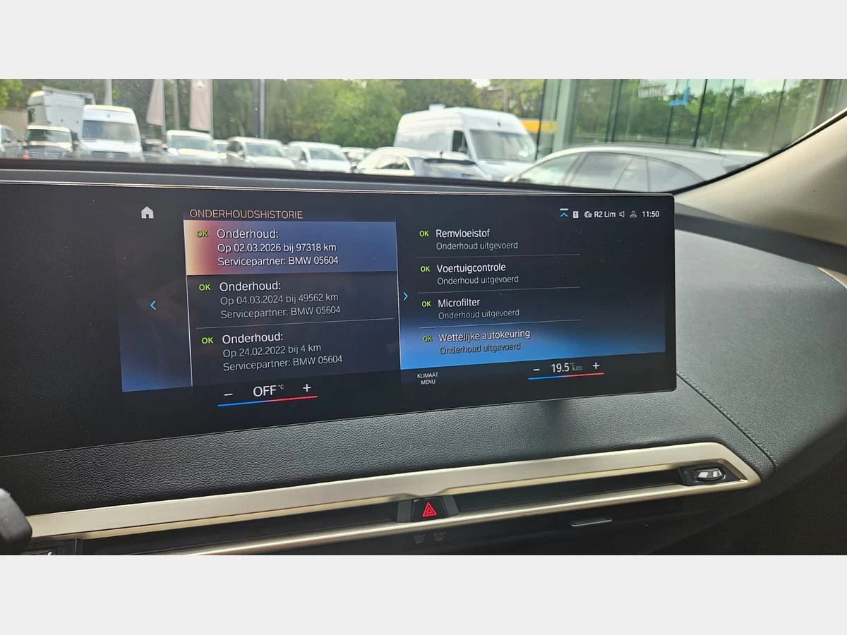 BMW iX 40 Sport | 360  | Comfort Access | 4-Zone Climate | Mobile.bg � ����������� 15