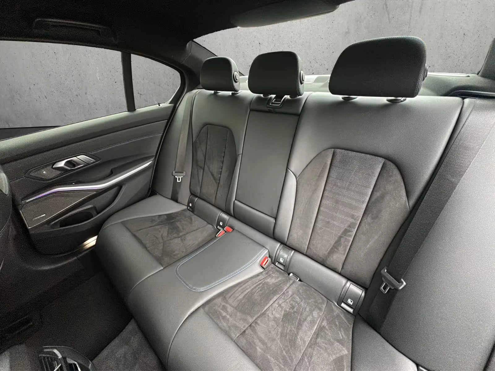 BMW 340 xDRIVE/374HP/CAM/LASER/HUD/PANO/H&K/ACC/295z | Mobile.bg � ����������� 13