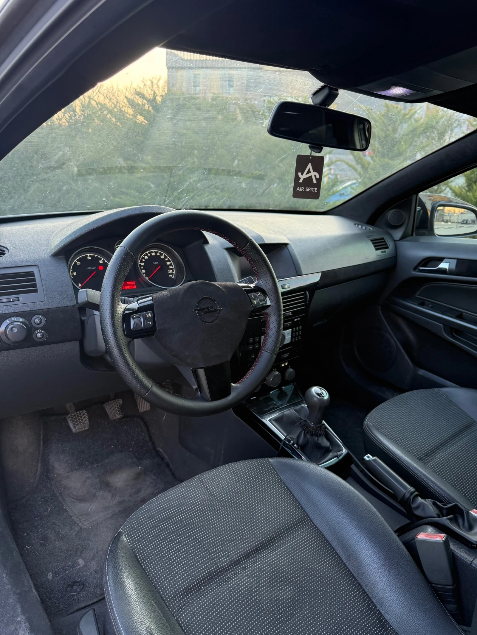 Opel Astra, снимка 7 - Автомобили и джипове - 54197282