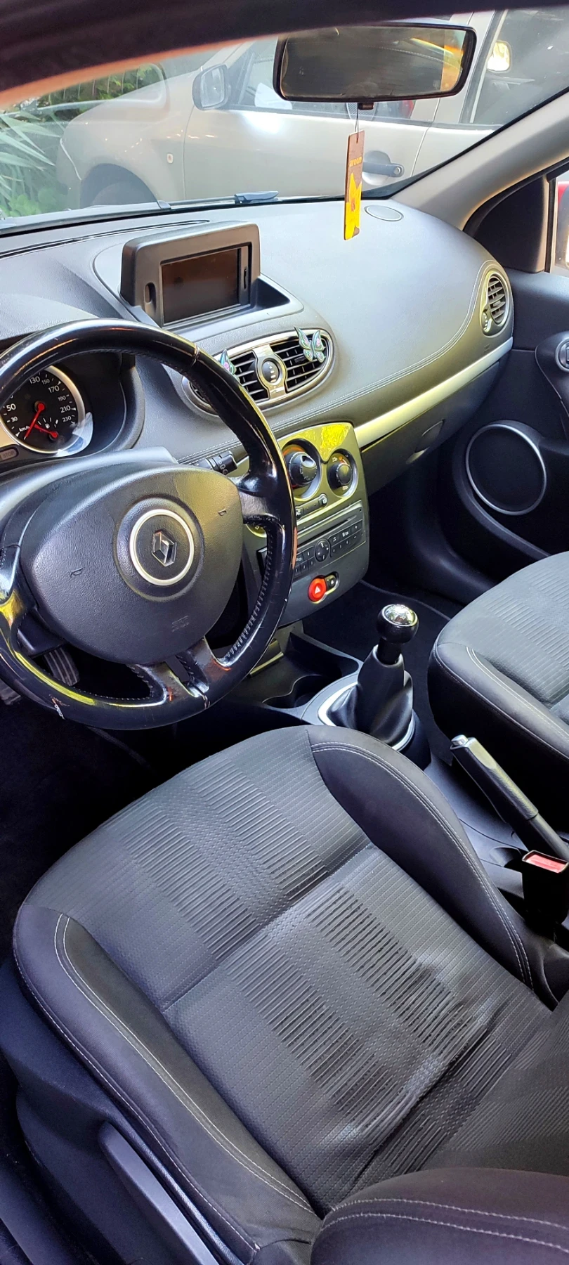 Renault Clio, снимка 10 - Автомобили и джипове - 54241534