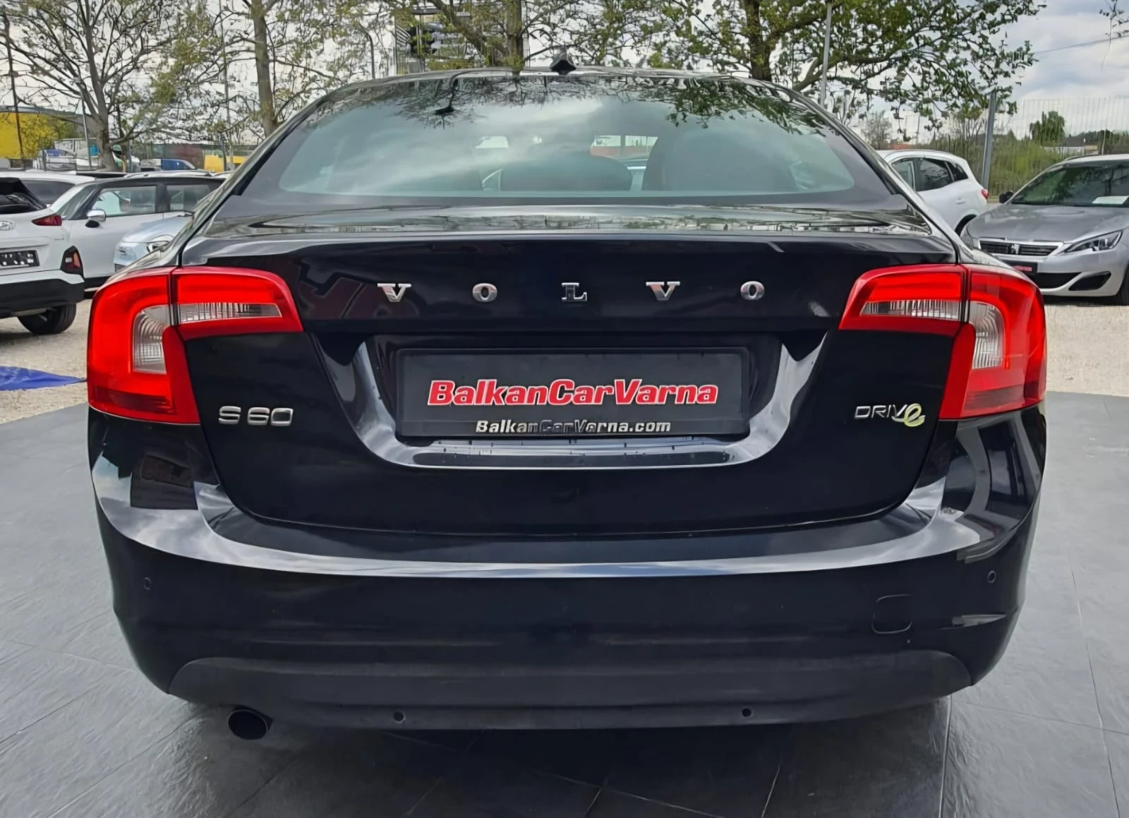 Volvo S60 1.6d DRIVe SUMMUM, снимка 5 - Автомобили и джипове - 54392430
