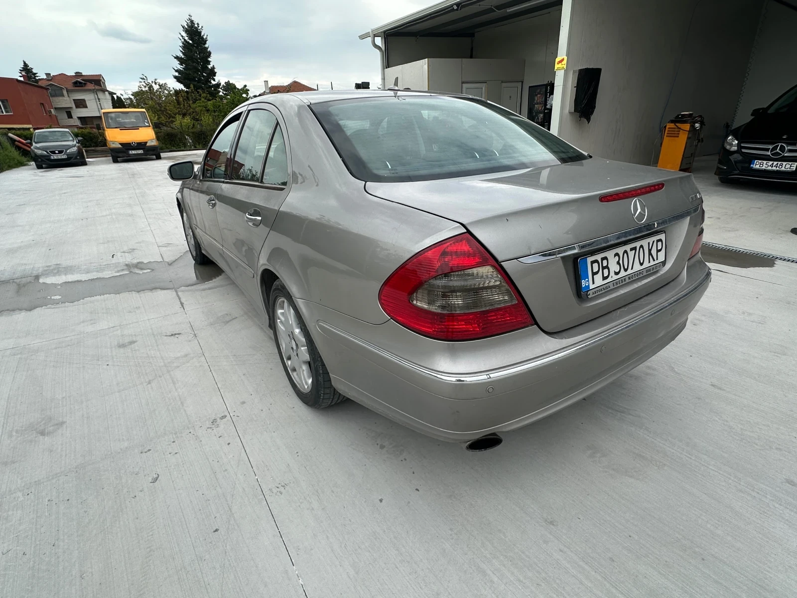 Mercedes-Benz E 280, снимка 2 - Автомобили и джипове - 54436679