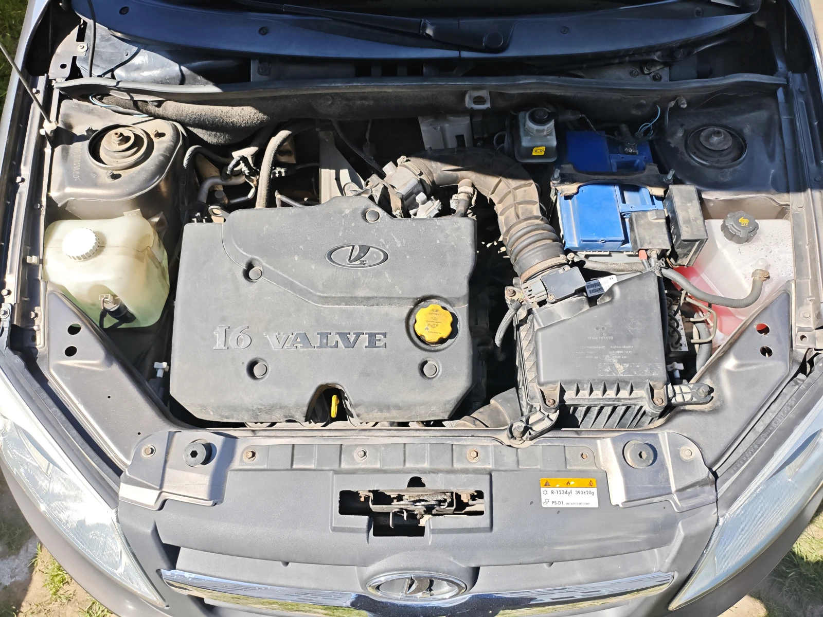 Lada Granta 1.6 16V/ Климатроник/ Газ/ Обслужена, снимка 13 - Автомобили и джипове - 54893994