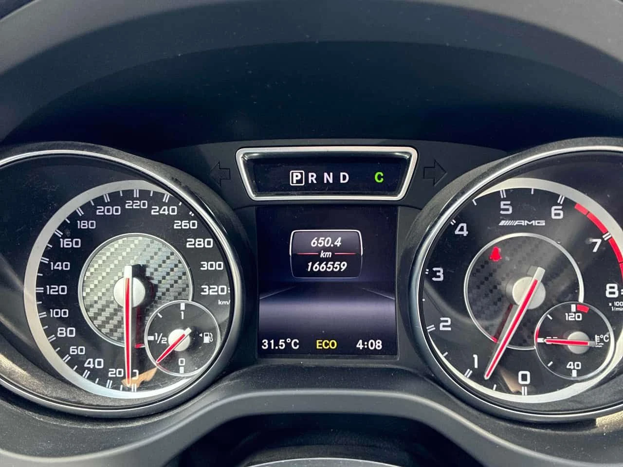 Mercedes-Benz CLA 45 AMG * CARFAX * ОПЦИЯ ЗА ФИНАНСИРАНЕ, снимка 8 - Автомобили и джипове - 54987594