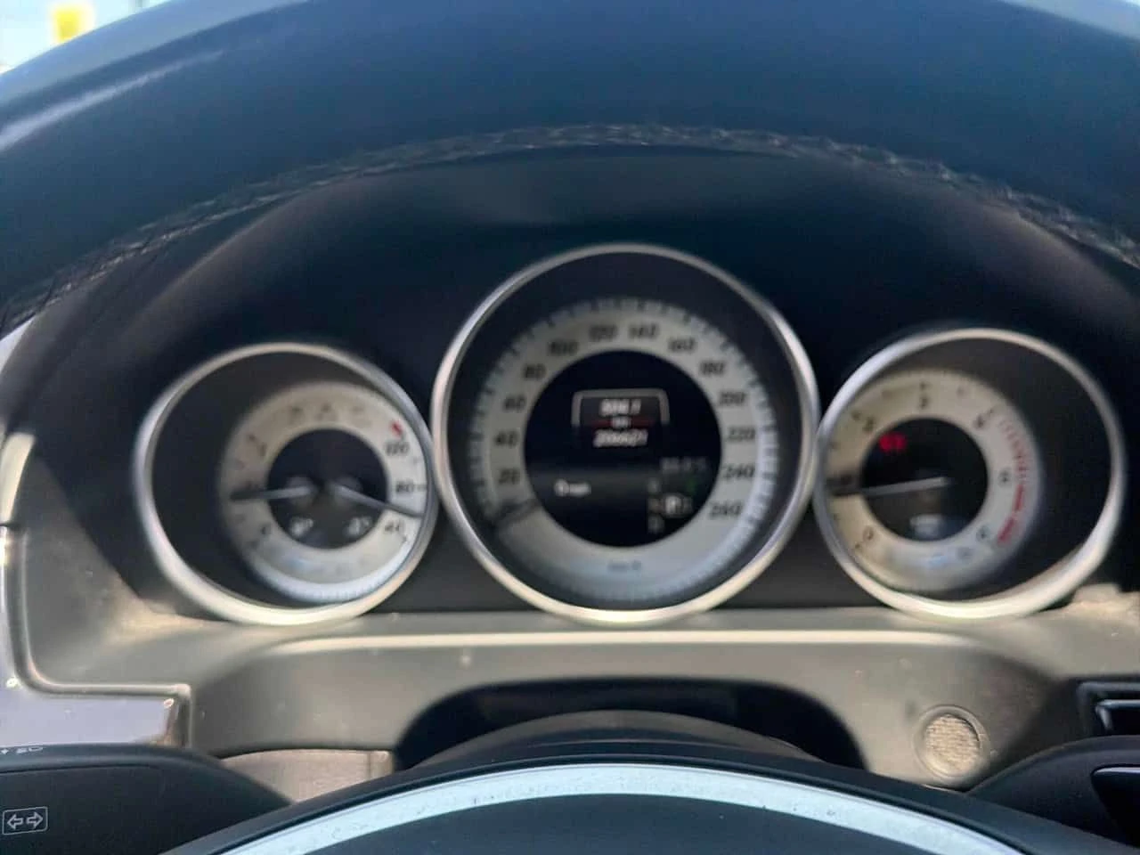 Mercedes-Benz E 250 BlueTEC | CARFAX | АВТОКРЕДИТ БЕЗ ПЪРВОНАЧАЛНА , снимка 8 - Автомобили и джипове - 55420023