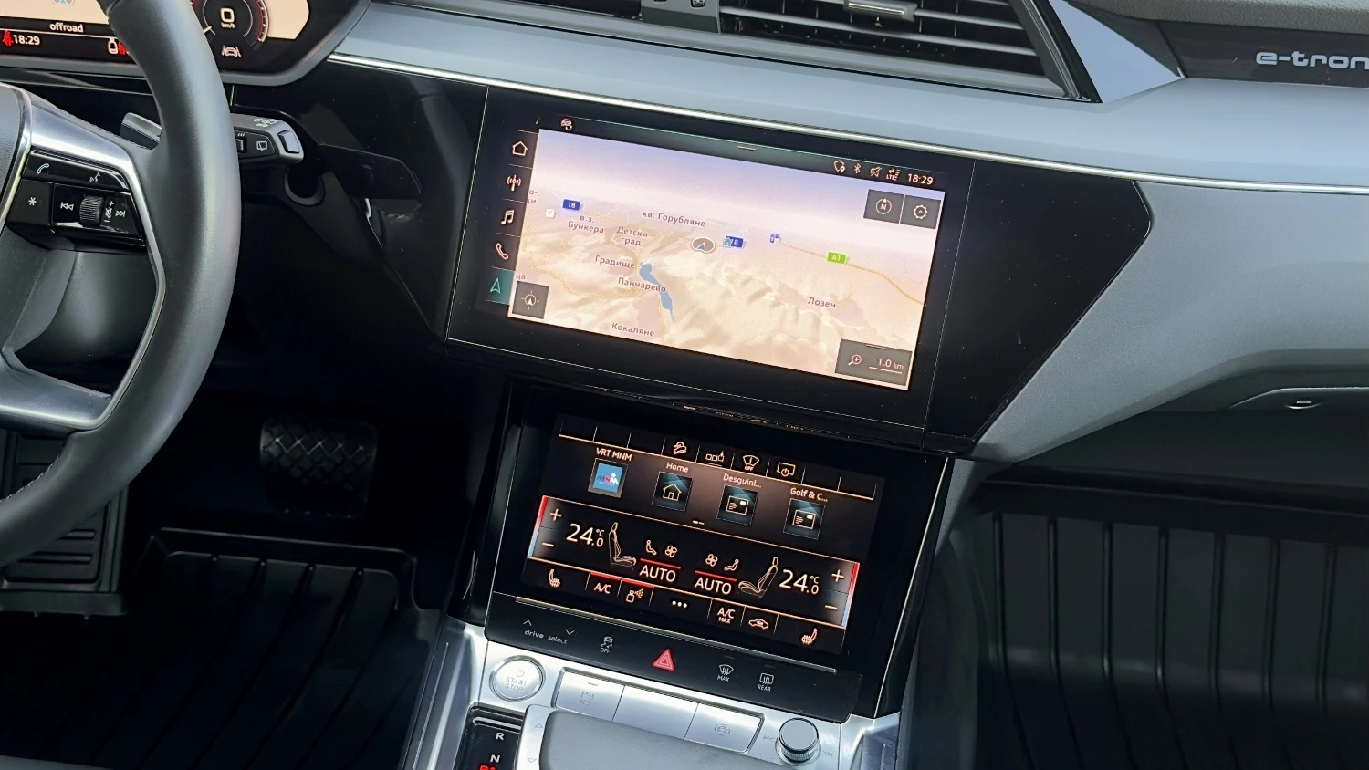 Audi E-Tron 55 ГАРАНЦИЯ! Distronic Head-up Keyless Cam360 B&O , снимка 12 - Автомобили и джипове - 55878424