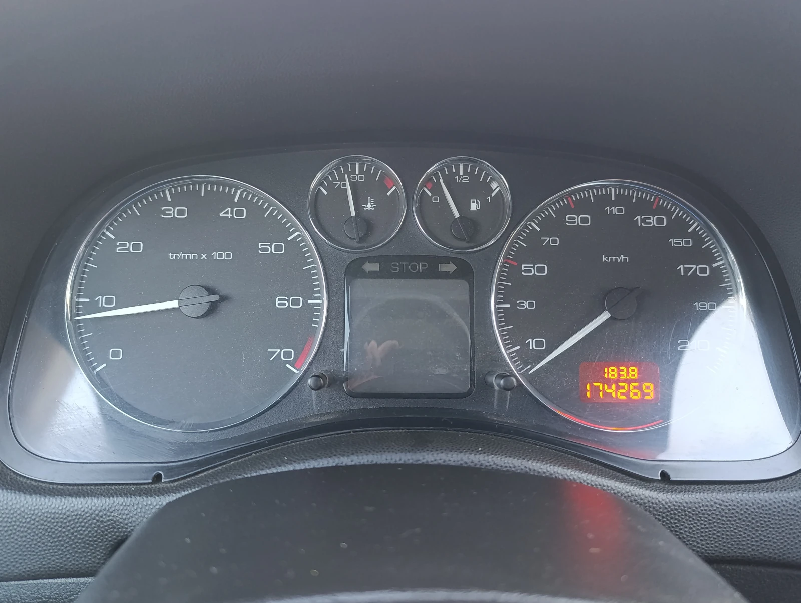 Peugeot 307 1.6i, снимка 11 - Автомобили и джипове - 55915334