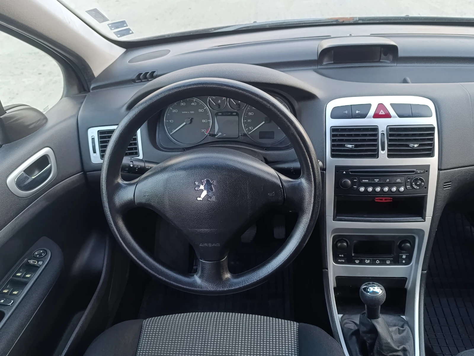 Peugeot 307 1.6i, снимка 8 - Автомобили и джипове - 55915334