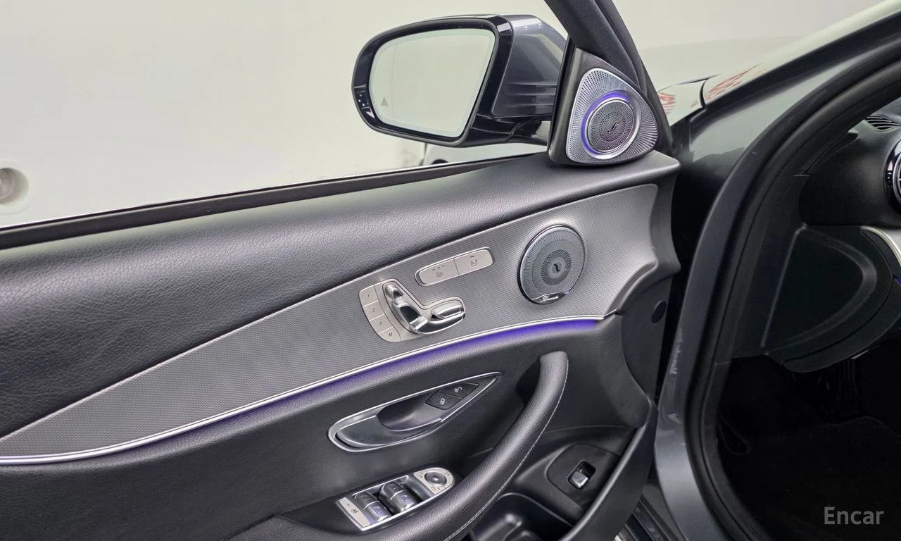 Mercedes-Benz E 300 ДИГИТАЛНО* ТАБЛО* BURMESTER* 360КАМЕРА* LANE* ASSI, снимка 6 - Автомобили и джипове - 55927200