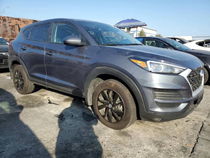 Hyundai Tucson SE  , снимка 4 - Автомобили и джипове - 48588965