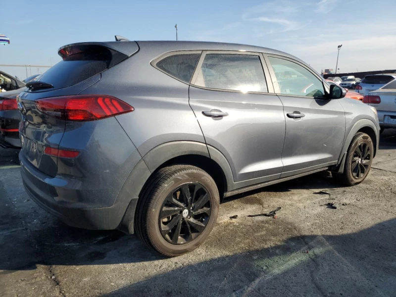 Hyundai Tucson SE  , снимка 3 - Автомобили и джипове - 48588965