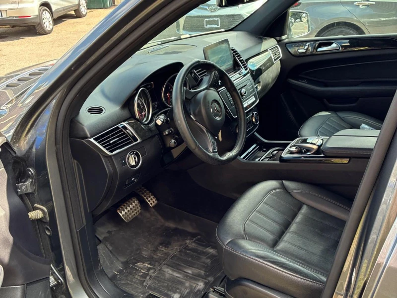 Mercedes-Benz GLE 400 4MATIC* AMG-pack* Distr* Multibeam* Harman* 360* , снимка 10 - Автомобили и джипове - 52317812