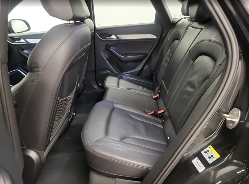 Audi Q3 TECHNIK, снимка 11 - Автомобили и джипове - 52392344