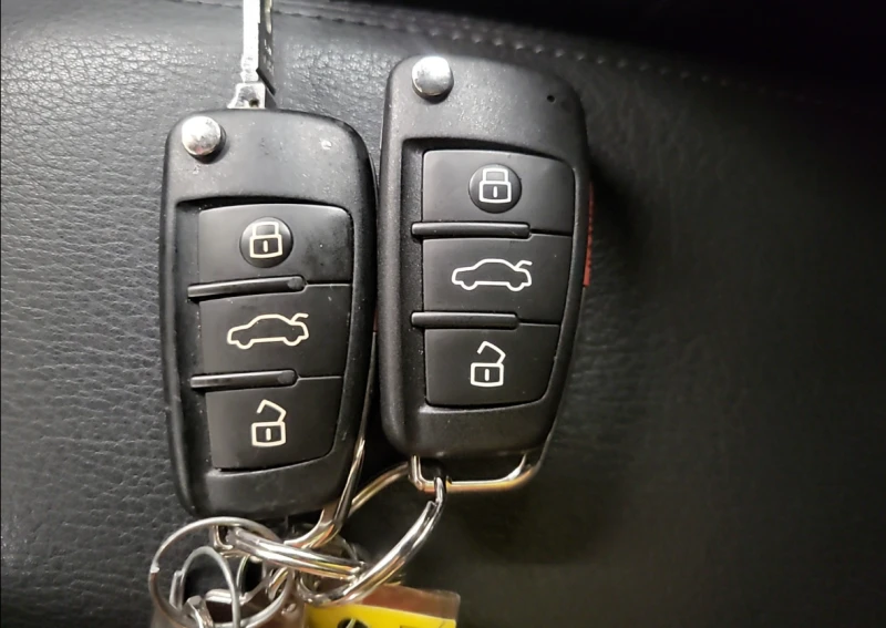 Audi Q3 TECHNIK, снимка 13 - Автомобили и джипове - 52392344