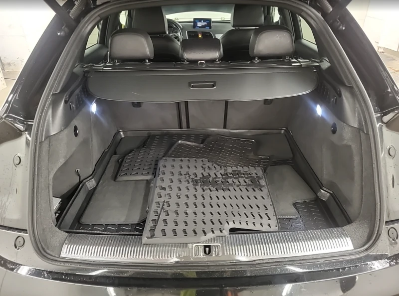 Audi Q3 TECHNIK, снимка 12 - Автомобили и джипове - 52392344