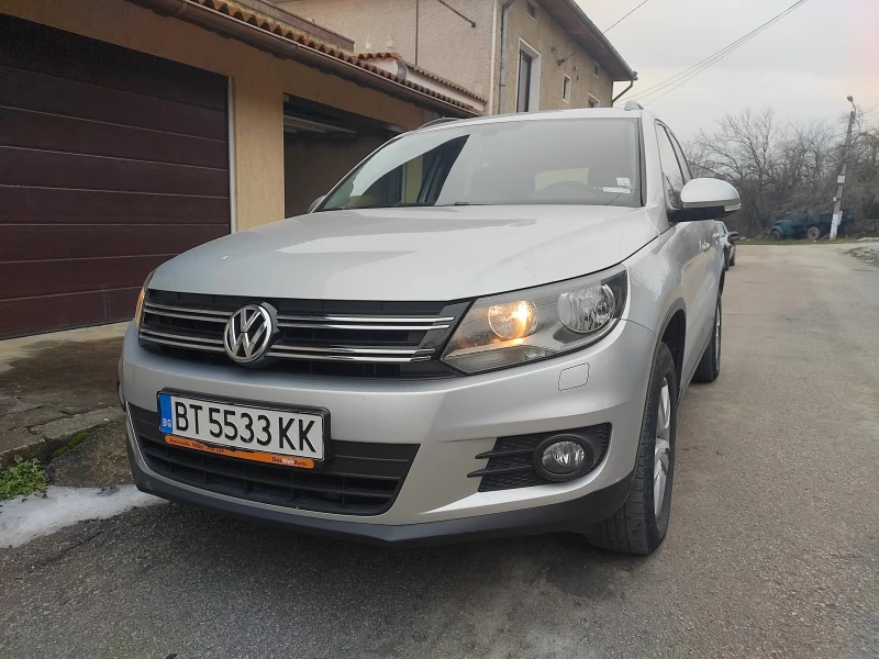 VW Tiguan 2.0 TDI 4Motion (140 000 km), снимка 2 - Автомобили и джипове - 53480211