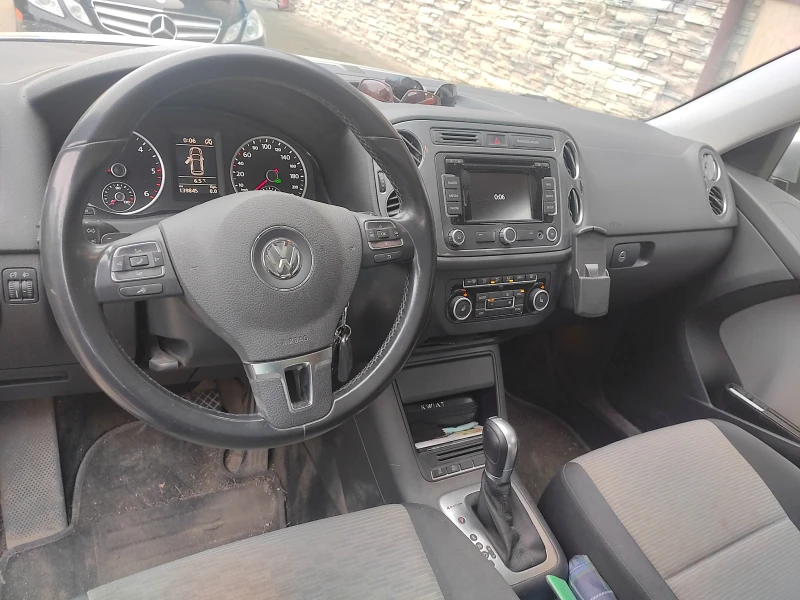 VW Tiguan 2.0 TDI 4Motion (140 000 km), снимка 10 - Автомобили и джипове - 53480211