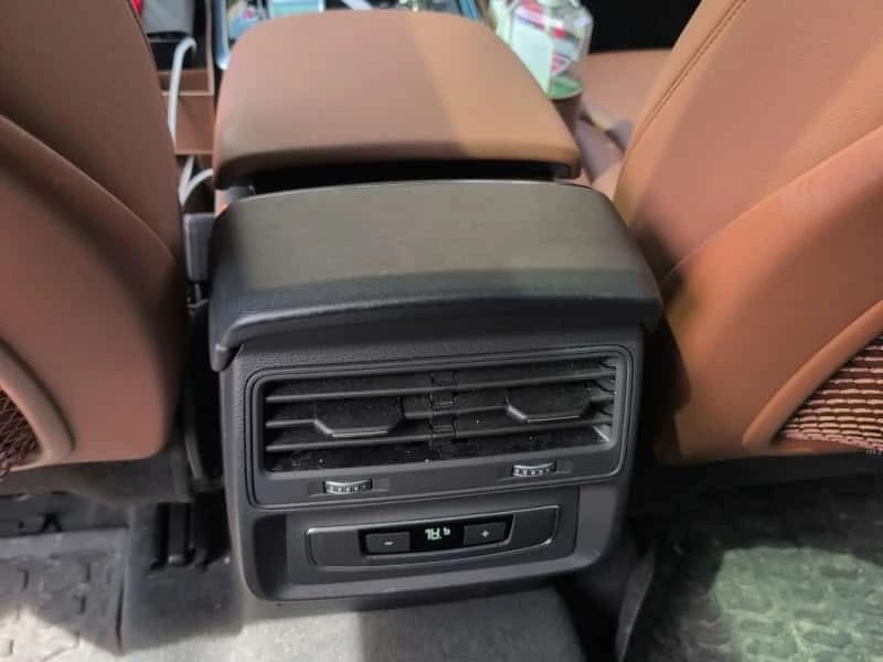 Audi Q7 * KOMFORT * АВТОКРЕДИТ БЕЗ ПЪРВОНАЧАЛНА ВНОСКА* , снимка 11 - Автомобили и джипове - 55228277