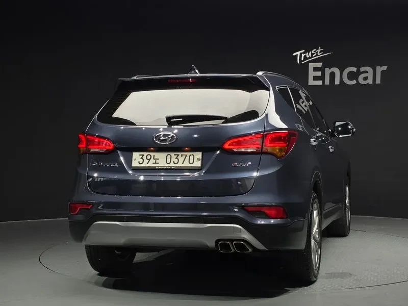 Hyundai Santa fe 2.0 2WD EXCLUSIVE, снимка 4 - Автомобили и джипове - 55801004