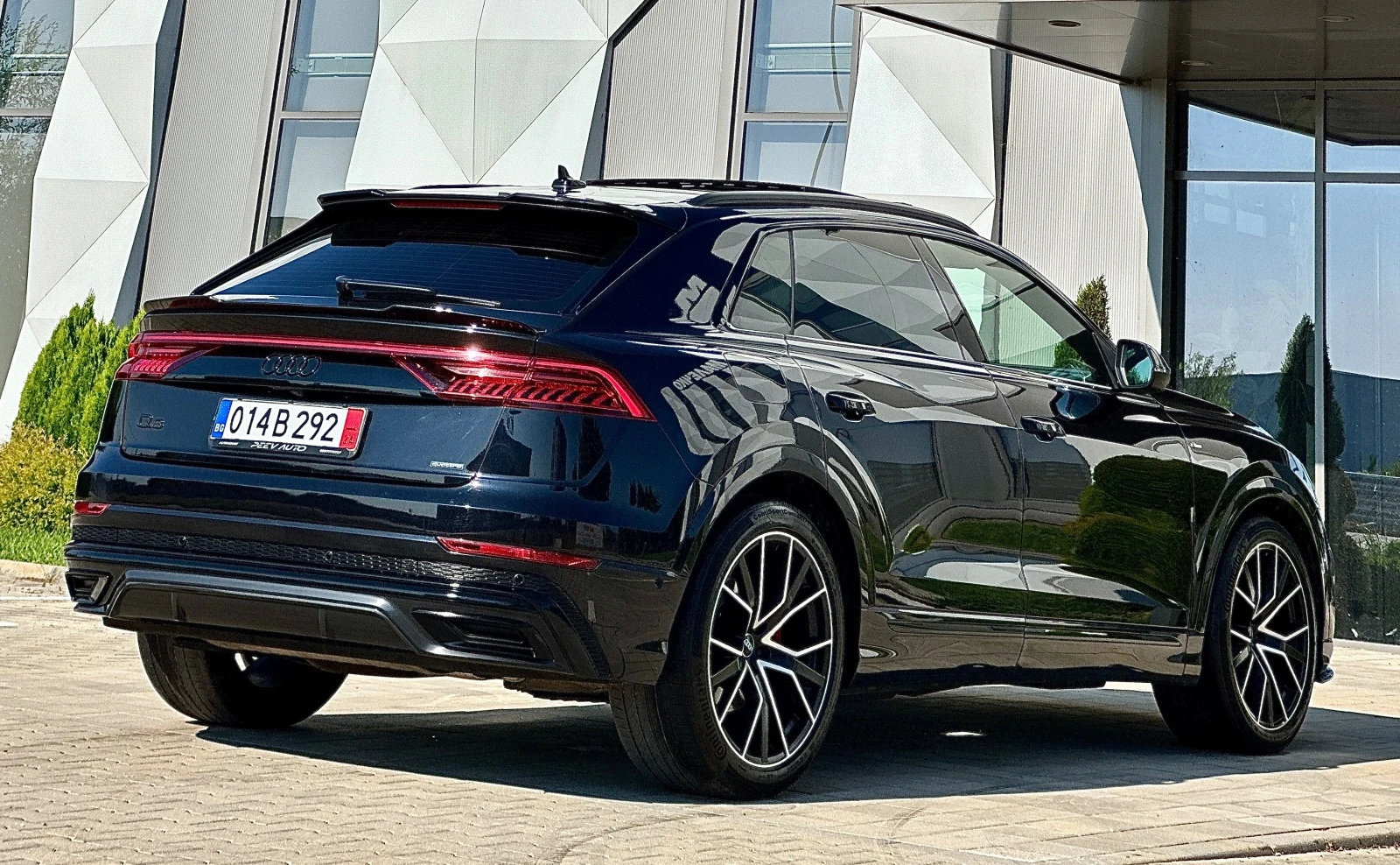 Audi Q8 5.0TDI#3xSLINE#B&O#MATRIX-LASER#PODGREV#OBDUH#PANO - изображение 8