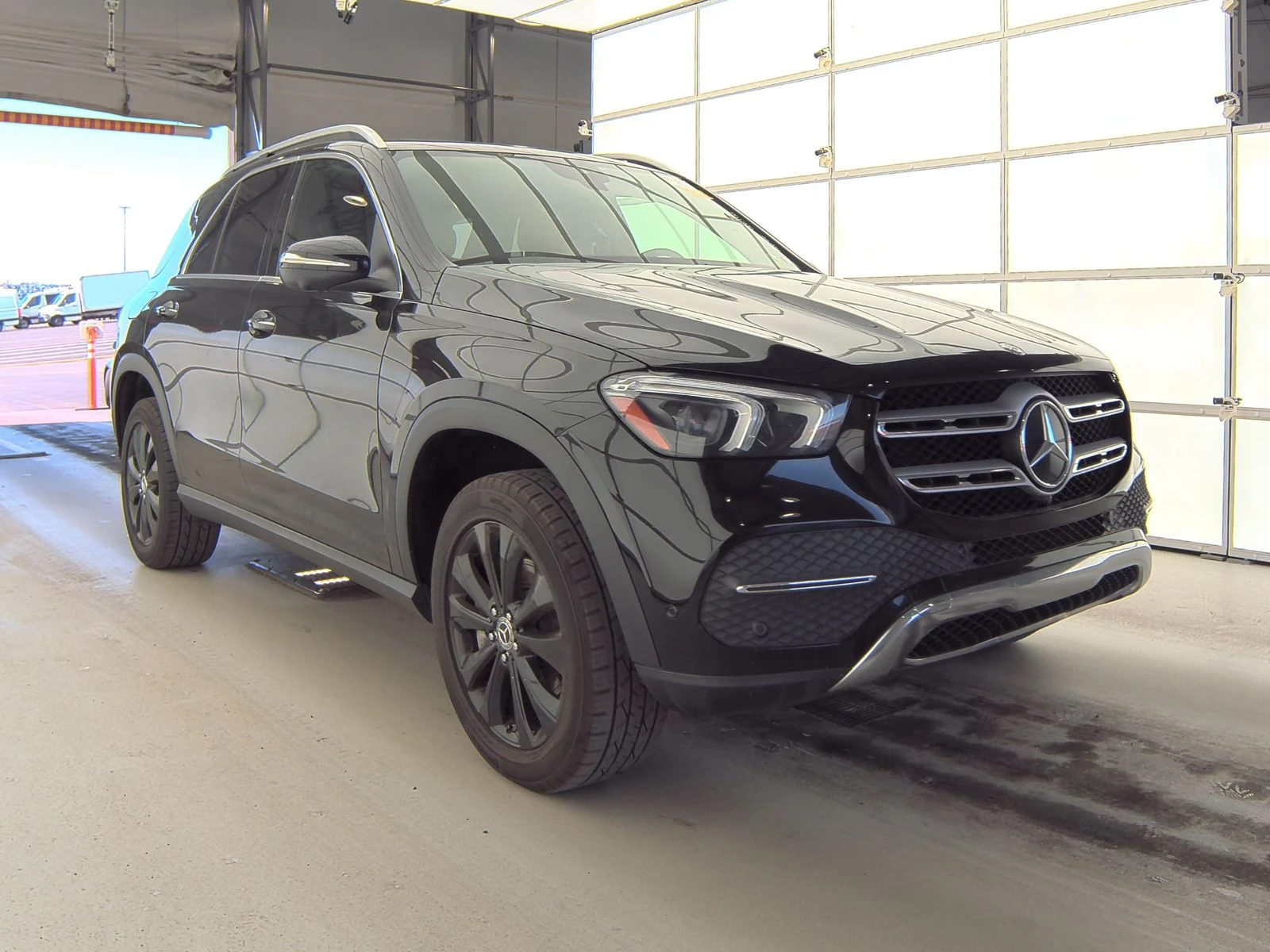 Mercedes-Benz GLE 350 4MATIC * М. ТОЧКА * BURMESTER * ПОДГРЕВ *  - изображение 3