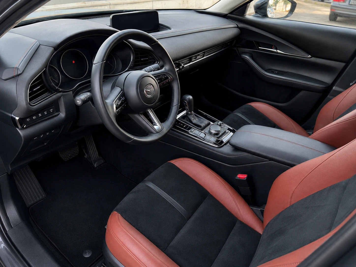 Mazda CX-30 Nagisa, снимка 2 - Автомобили и джипове - 54481212