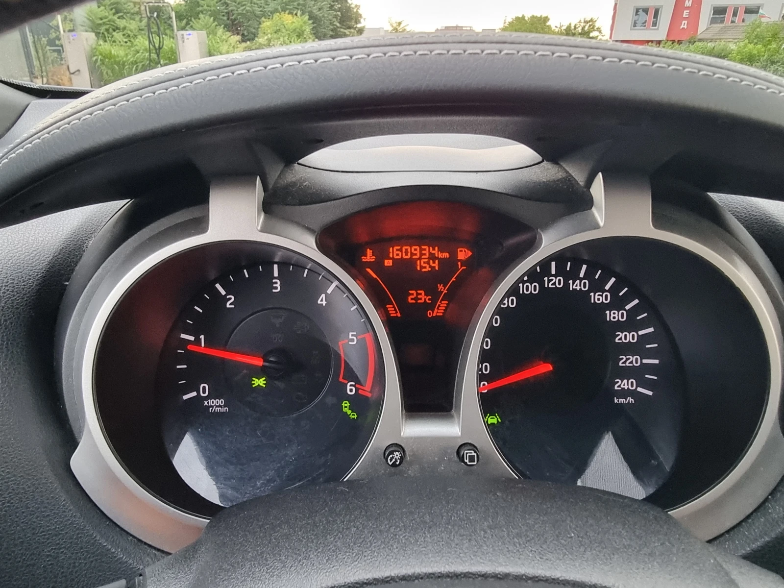 Nissan Juke TEKNA FUL FUL, снимка 12 - Автомобили и джипове - 55016693