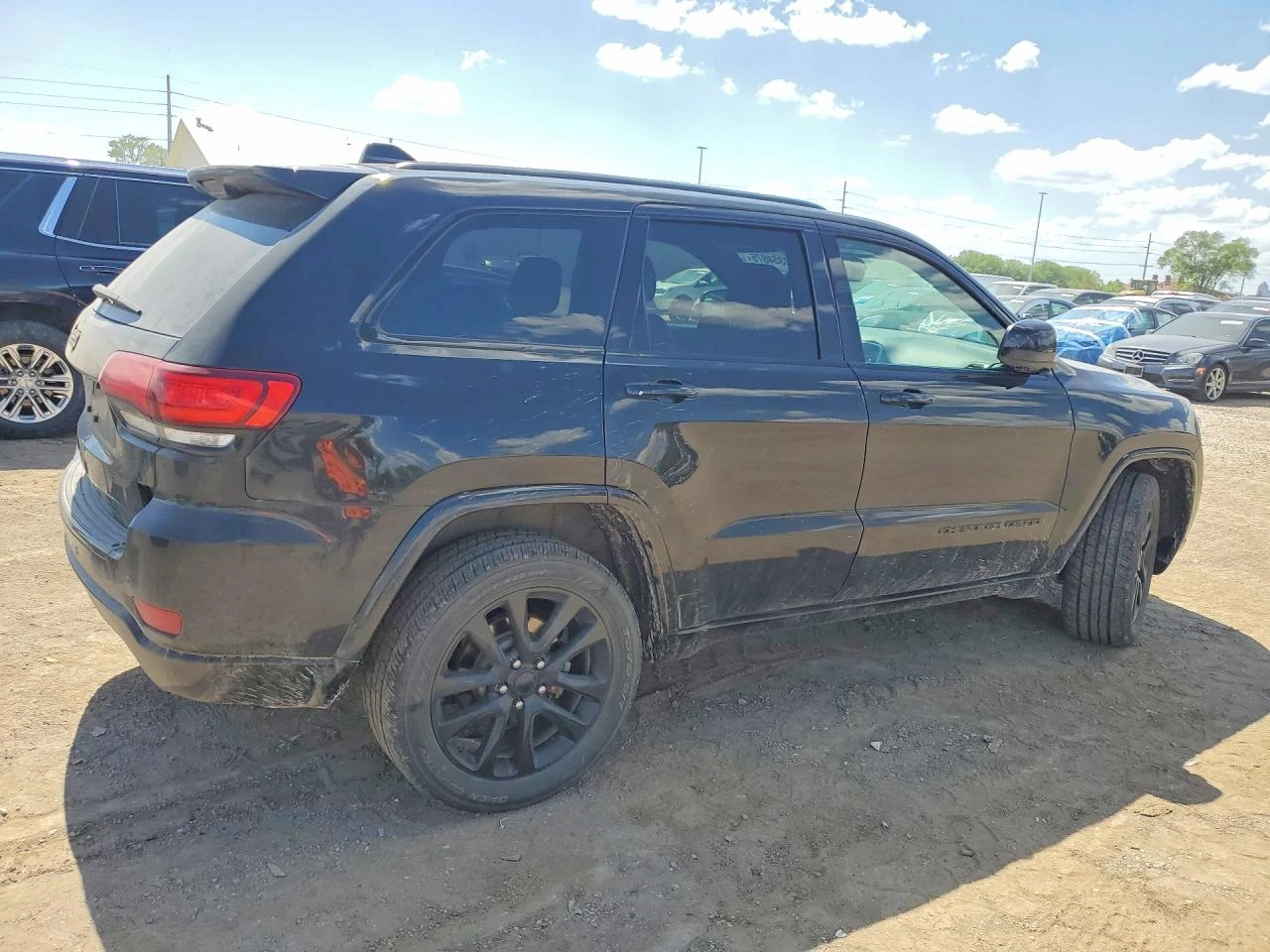 Jeep Grand cherokee 3.6l Laredo, снимка 3 - Автомобили и джипове - 55802596