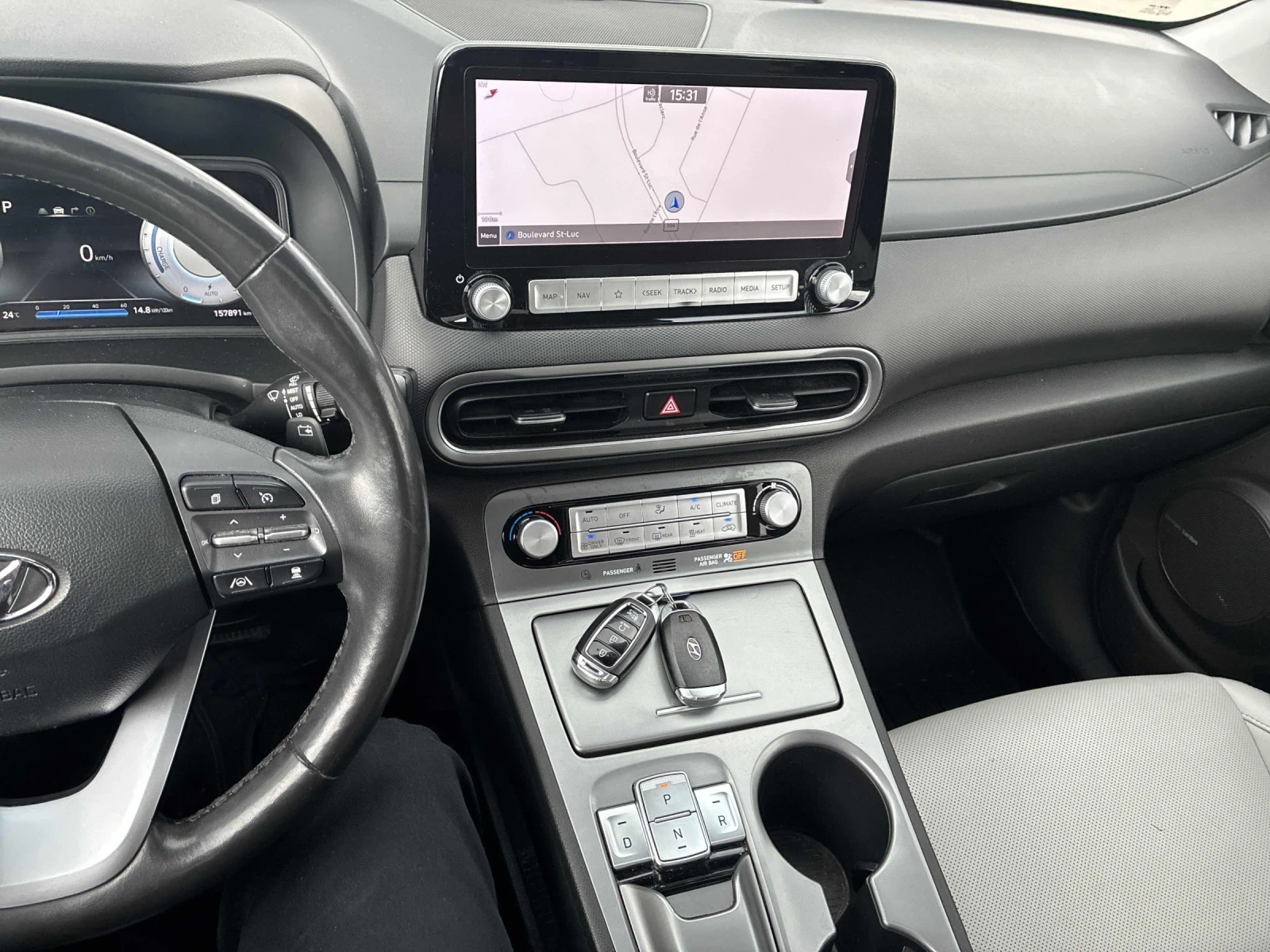 Hyundai Kona Ultimate* Back cam* H&K* Шибидах* Lane assist* Обд, снимка 9 - Автомобили и джипове - 55973451
