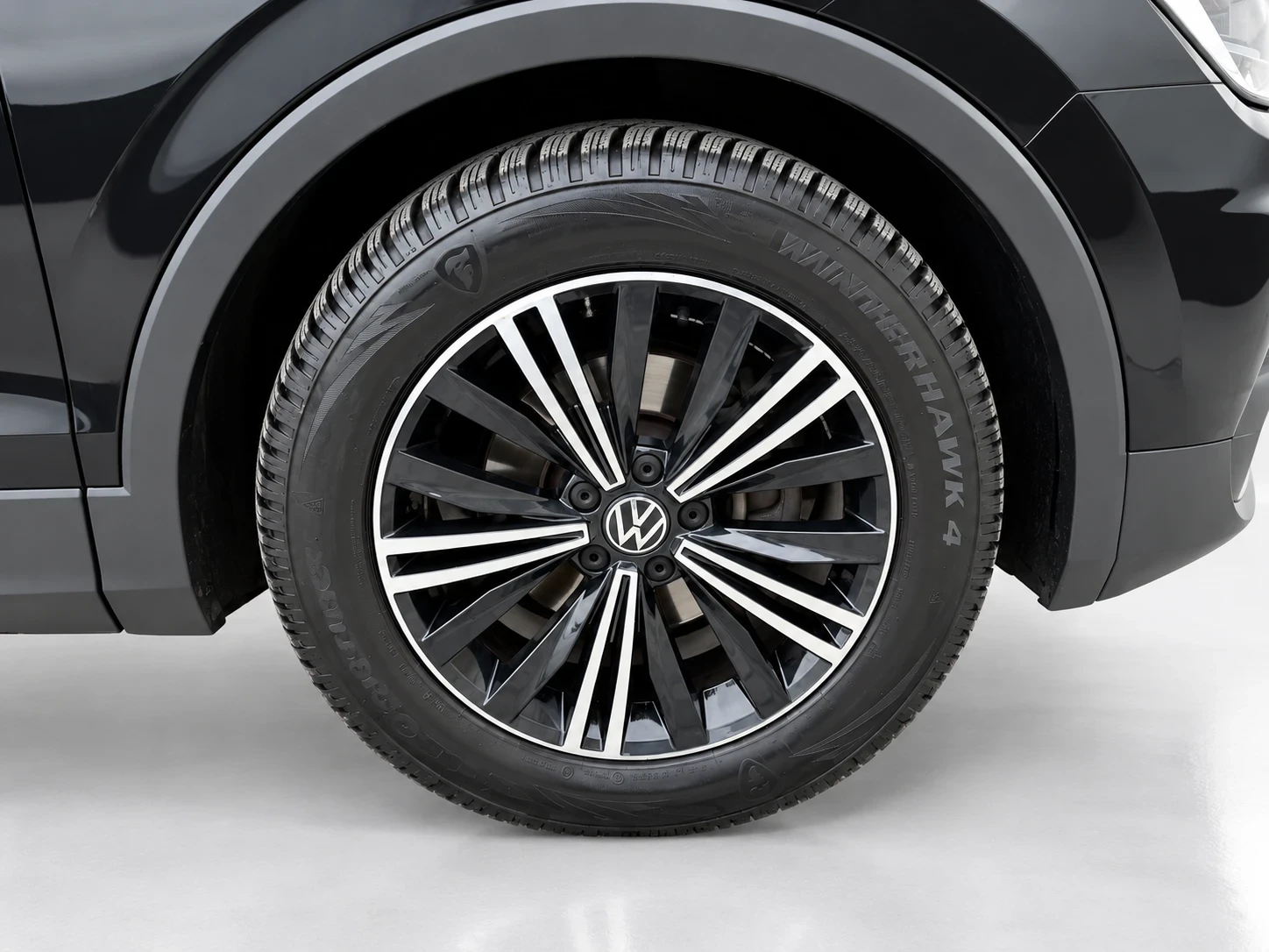 VW Tiguan 2.0 TDI 150 к.с. DSG  2023 ПАНОРАМА, снимка 16 - Автомобили и джипове - 56229386