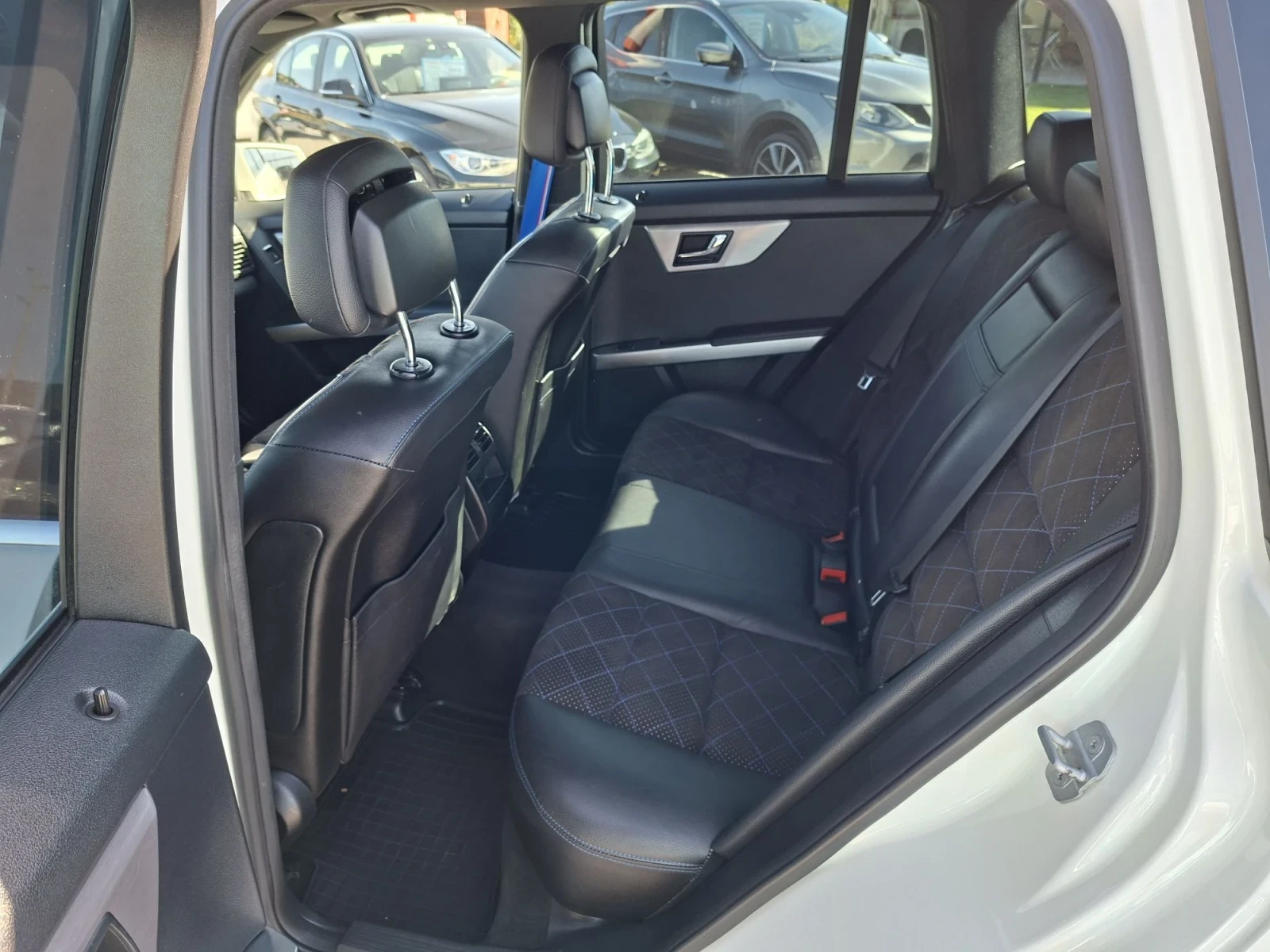 Mercedes-Benz GLK 2.2CDI АВТОМАТ 4Х4, снимка 11 - Автомобили и джипове - 56229529