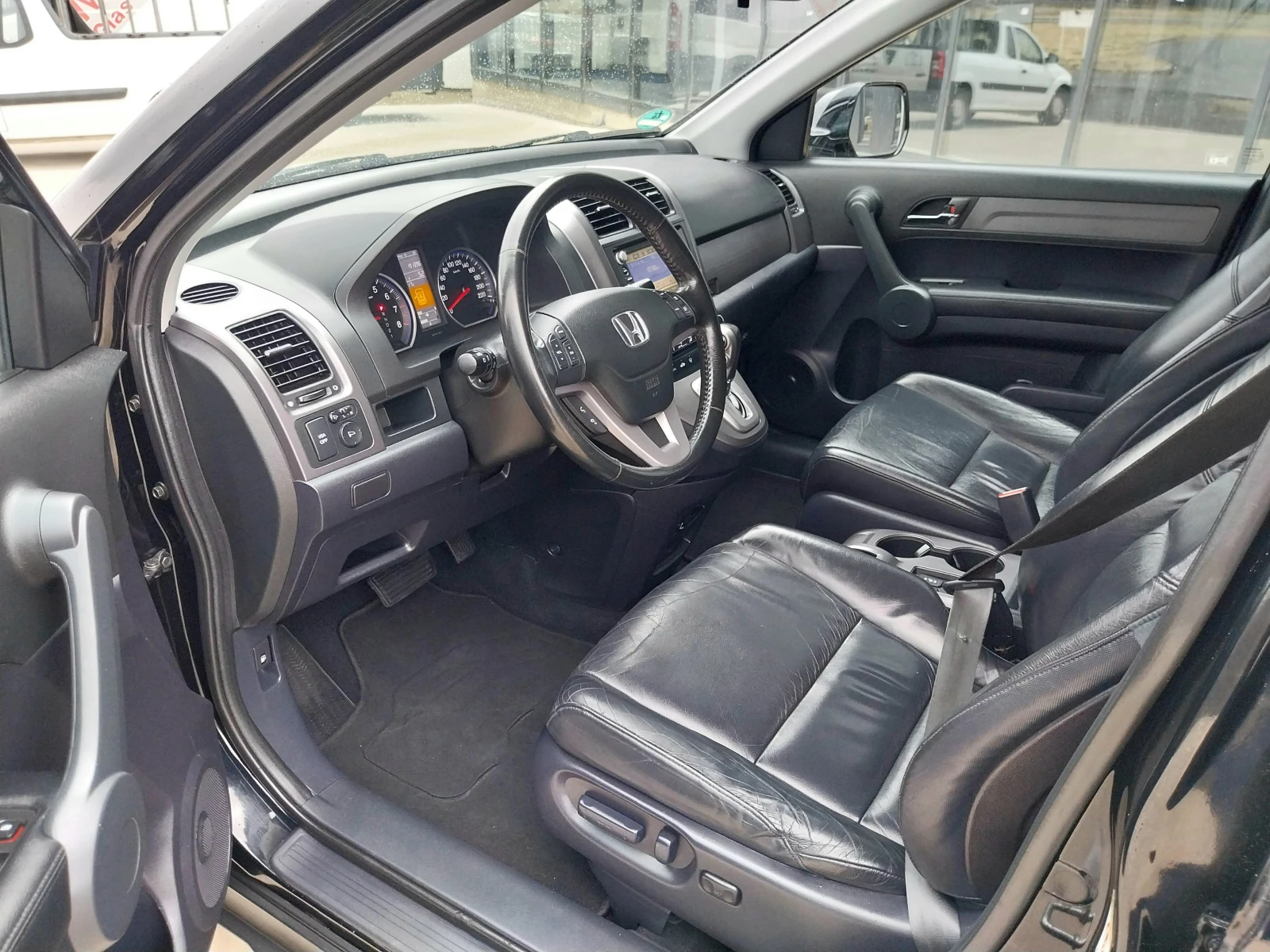 Honda Cr-v 2.0i -VTEC* EXECUTIVE/4x4/Кожа/Panorama* full, снимка 14 - Автомобили и джипове - 56238373