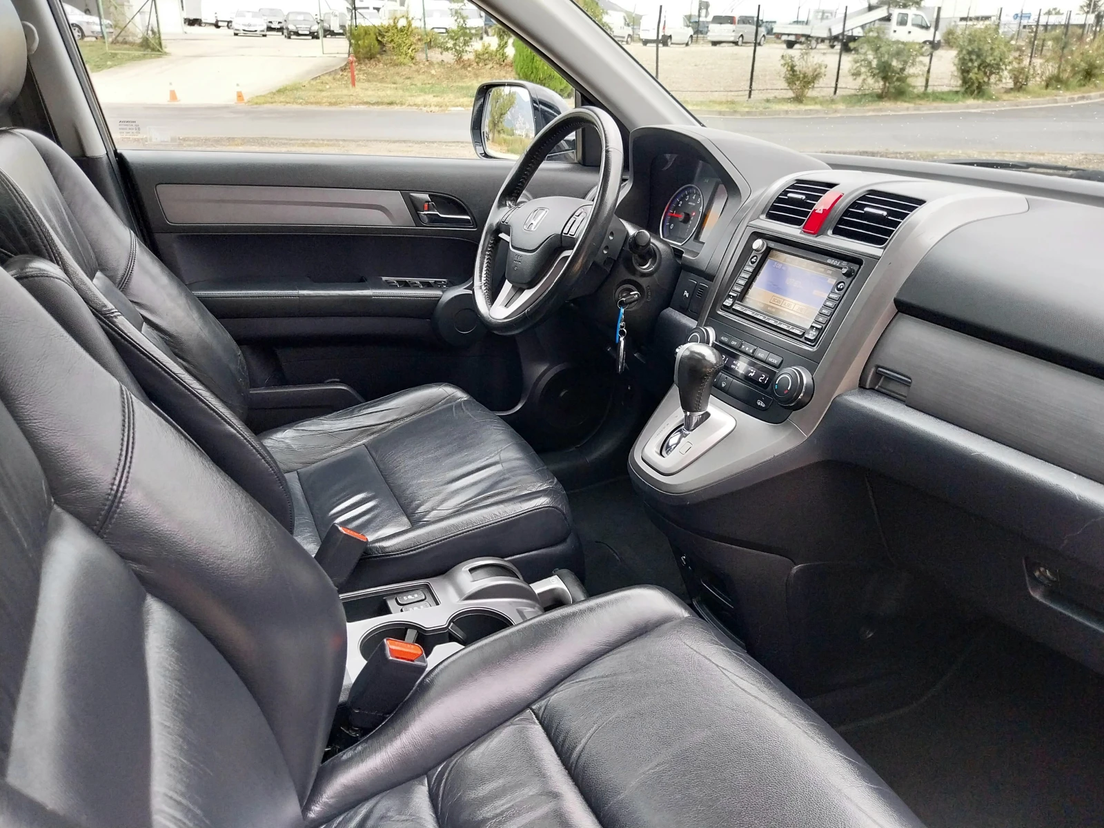 Honda Cr-v 2.0i -VTEC* EXECUTIVE/4x4/Кожа/Panorama* full, снимка 13 - Автомобили и джипове - 56238373