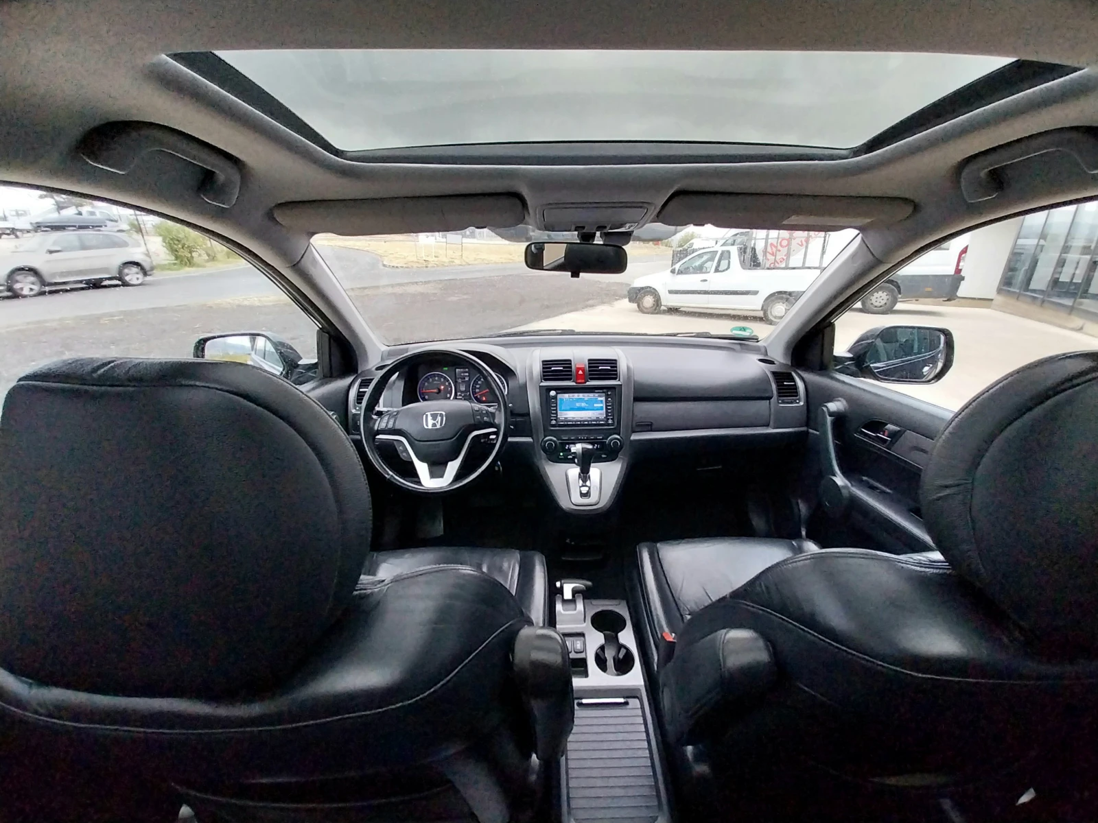 Honda Cr-v 2.0i -VTEC* EXECUTIVE/4x4/Кожа/Panorama* full, снимка 2 - Автомобили и джипове - 56238373