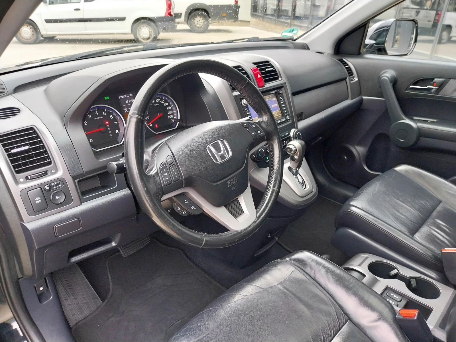 Honda Cr-v 2.0i -VTEC* EXECUTIVE/4x4/Кожа/Panorama* full, снимка 10 - Автомобили и джипове - 56238373