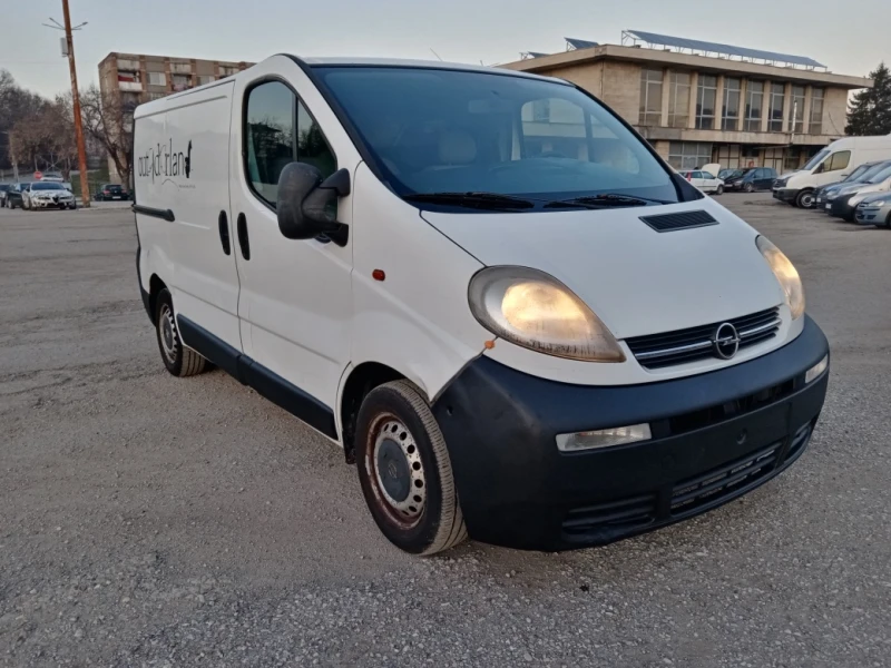 Opel Vivaro 1.9 TDI 101kc. KLIMA, снимка 2 - Бусове и автобуси - 49118351