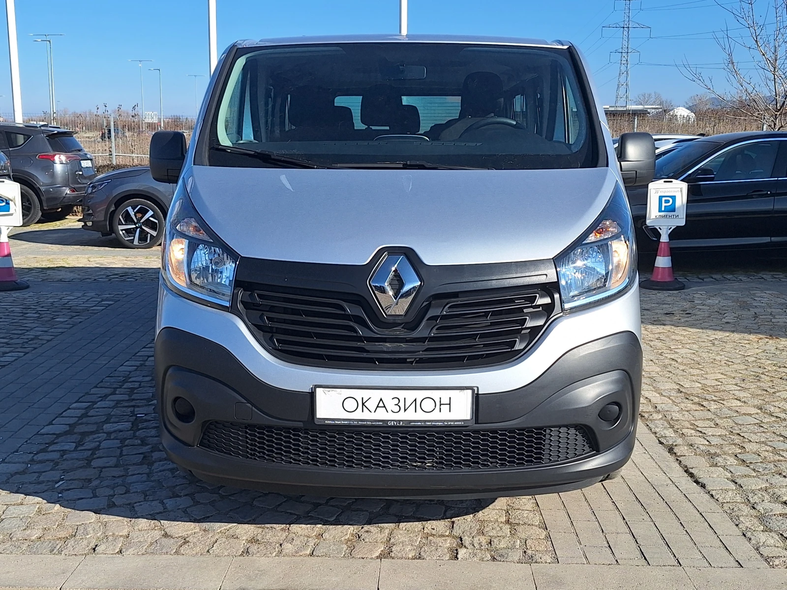 Renault Trafic 1.6dCi 120к.с. 8+ 1м. - изображение 2