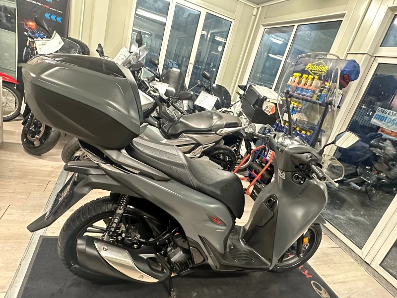 Honda Sh 150i ABS/TC/LED 12.2021г., снимка 16 - Мотоциклети и мототехника - 53036047