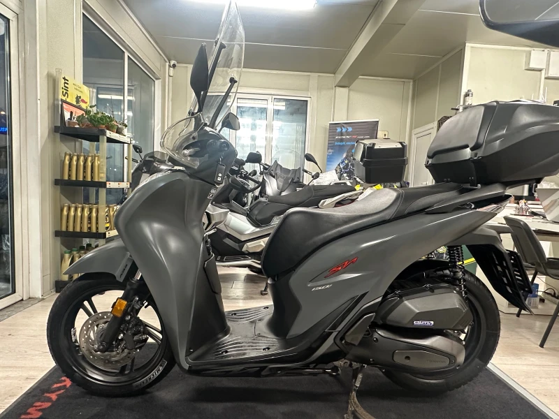 Honda Sh 150i ABS/TC/LED 12.2021г., снимка 17 - Мотоциклети и мототехника - 53036047
