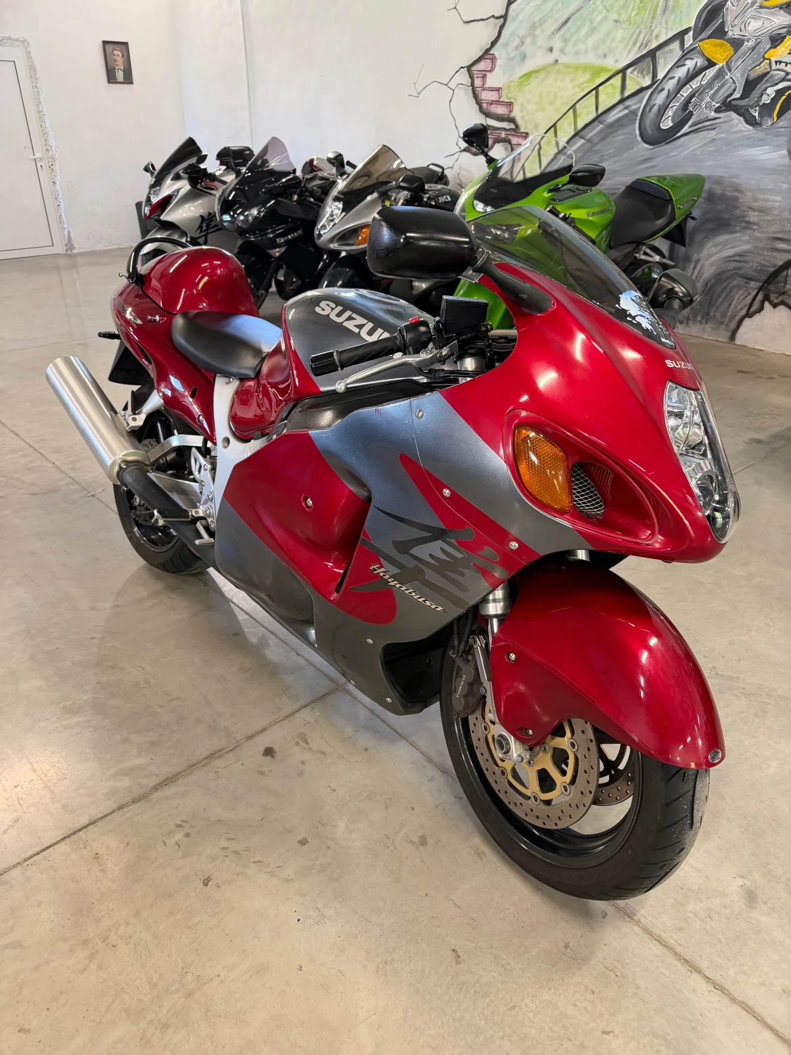 Suzuki Hayabusa GSXR-1300