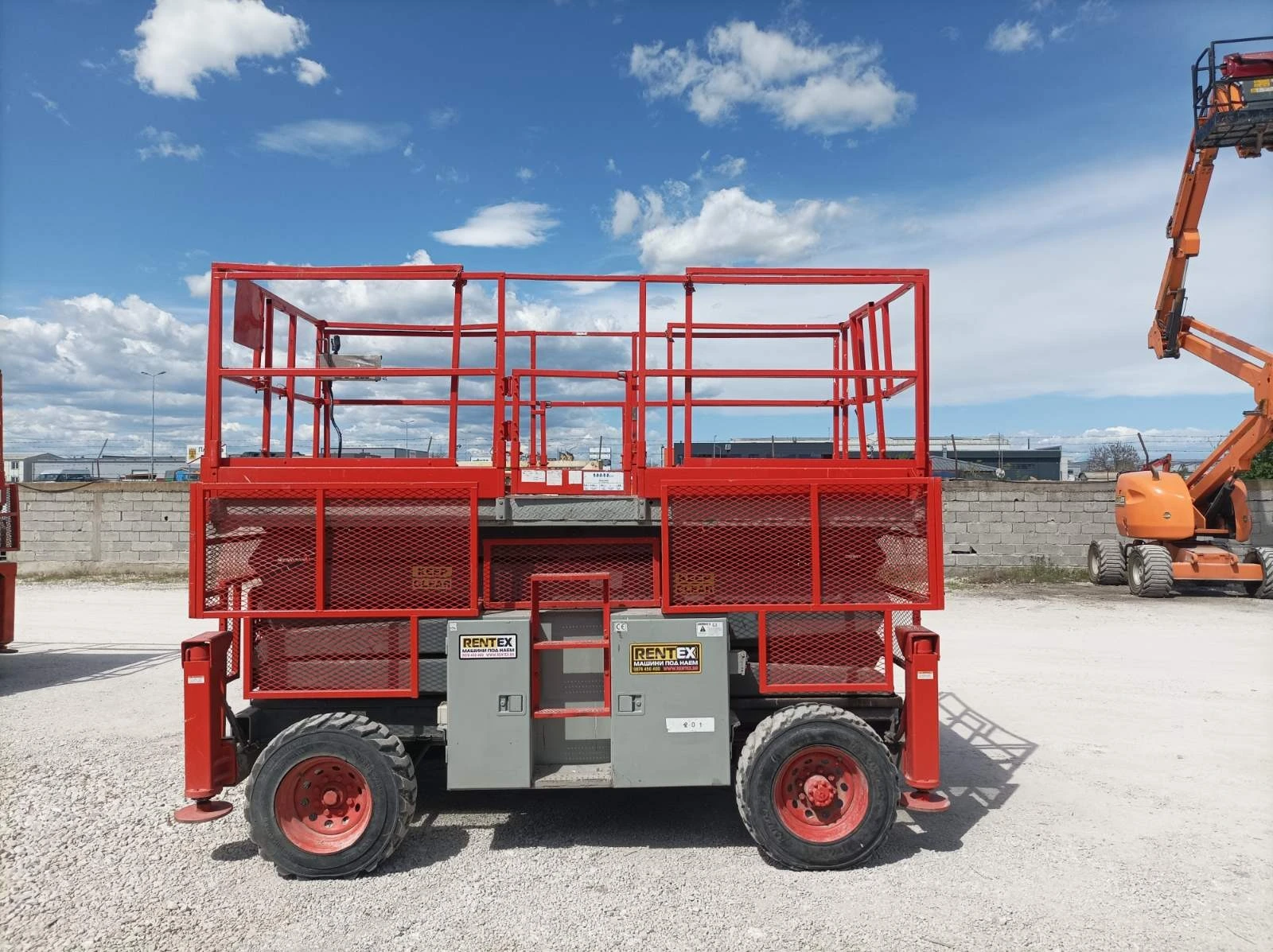 Автовишка Друга марка Ножична Skyjack SJ8841 14м, снимка 1